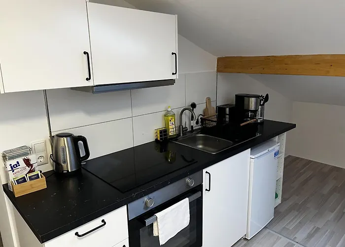 Citystay Aparthotel Bergisch Gladbach מלון דירות