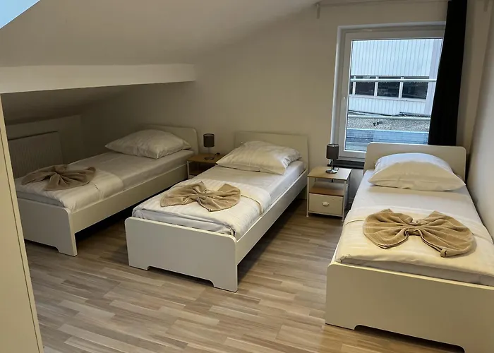 Citystay Aparthotel Bergisch Gladbach מלון דירות