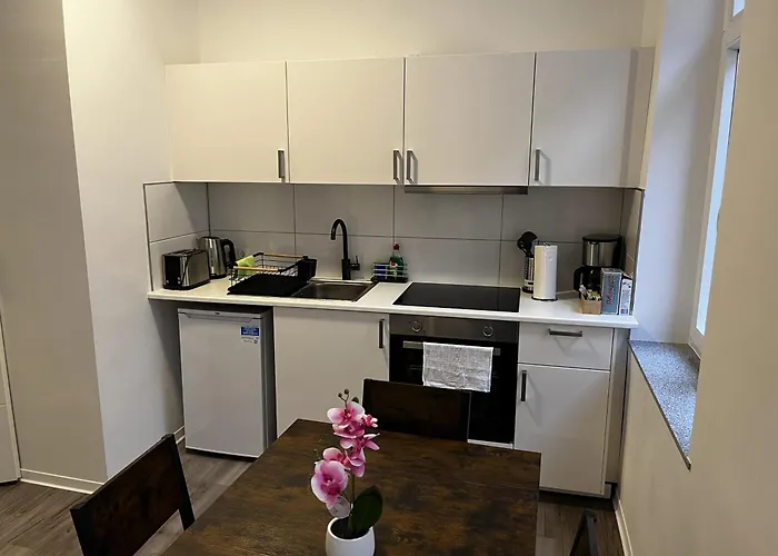 Citystay Aparthotel Bergisch Gladbach מלון דירות *